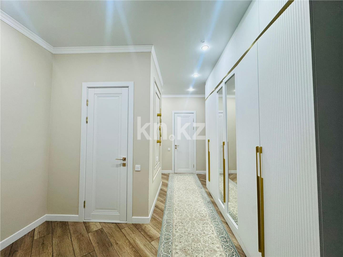 Продажа 3-комнатной квартиры, 105 м², пр. Туран в Астане - фото 13