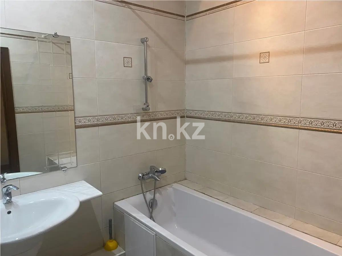 Продажа 3-комнатной квартиры, 162 м², ул. Муканова, дом  241 в Алматы - фото 4