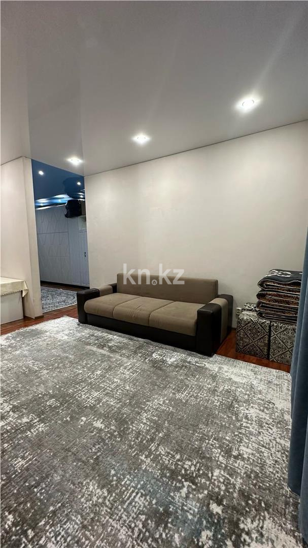 Продажа 1-комнатной квартиры, 39 м², мкр-н Алтын Арка в Караганде - фото 2