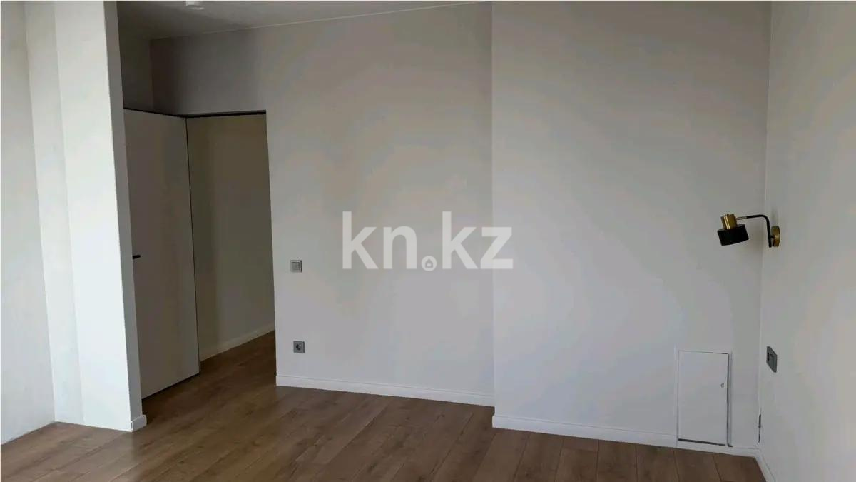 Продажа 4-комнатной квартиры, 139 м², пр. Туран, дом  52 в Астане - фото 4