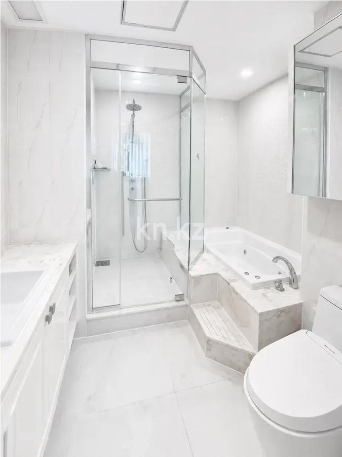 Продажа 5-комнатной квартиры, 203 м² в Астане - фото 4