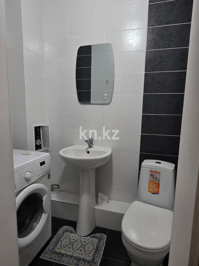 Продажа 3-комнатной квартиры, 88 м², ул. Сауран, дом  5г в Астане - фото 12