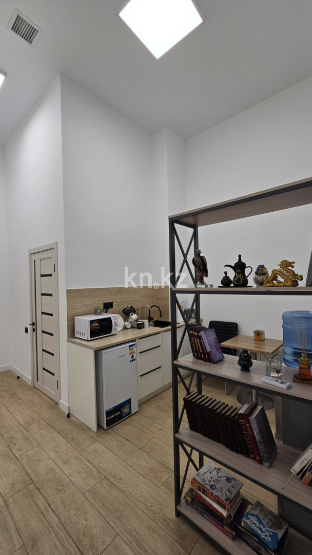 Продажа , 260 м², ул. Митина, дом  4 - Достык в Алматы - фото 35