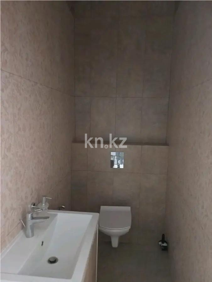 Продажа 3-комнатной квартиры, 130 м², пр. Кабанбай батыра, дом  13 в Астане - фото 3