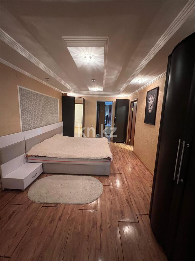 Продажа 3-комнатной квартиры, 68 м², 6-й мкр., дом  5 в Караганде