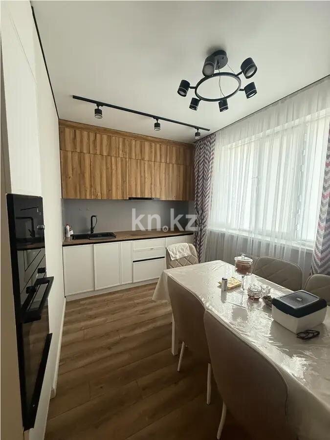 Продажа 2-комнатной квартиры, 70 м² в Астане