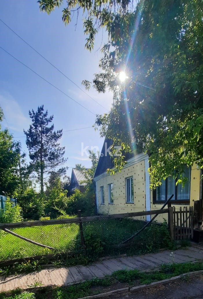 Продажа 4-комнатного дома, 65 м² в Караганде