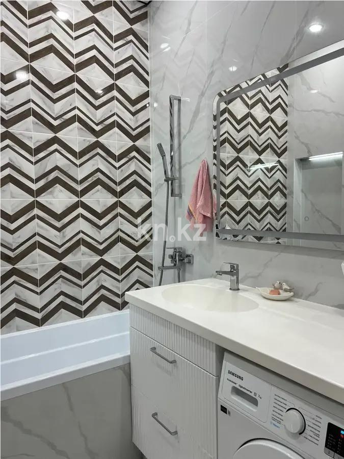 Продажа 4-комнатной квартиры, 110 м², ул. Толе би, дом  25/1 в Астане - фото 6