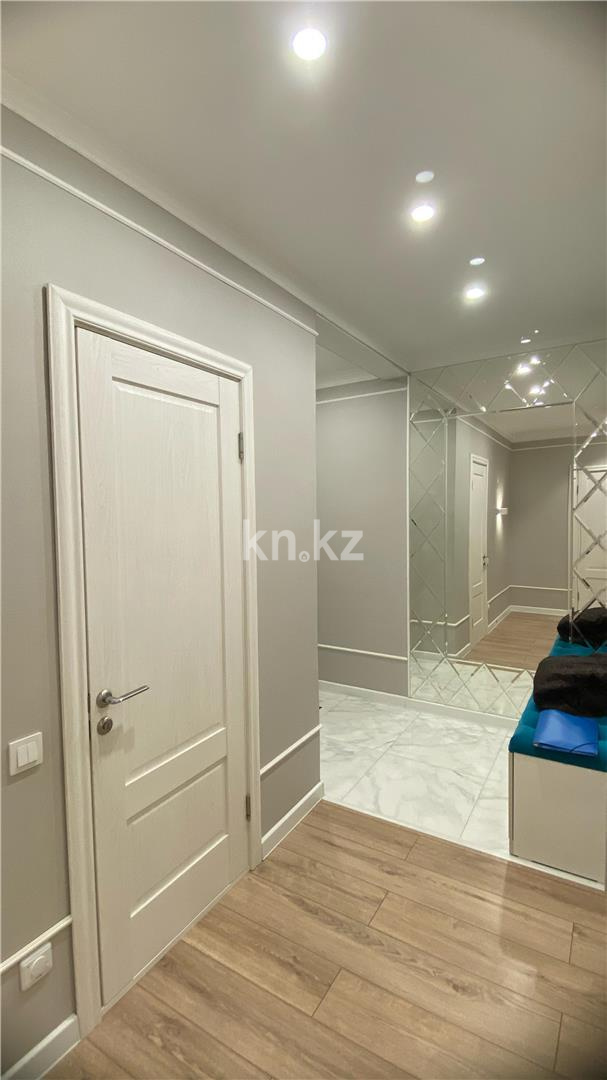 Продажа 3-комнатной квартиры, 83 м², ул. Аманжолова в Астане - фото 17
