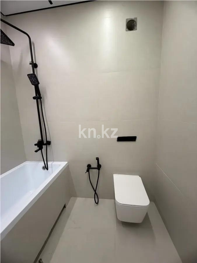 Продажа 2-комнатной квартиры, 52.5 м² в Алматы - фото 2
