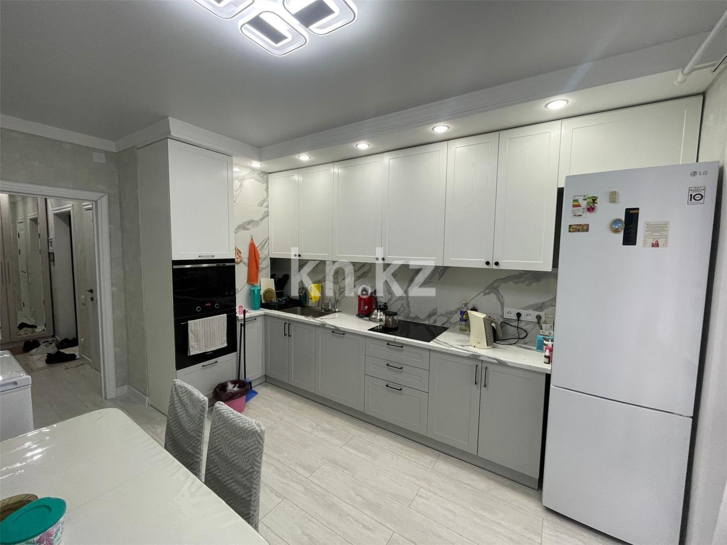 Продажа 3-комнатной квартиры, 104 м² в Караганде