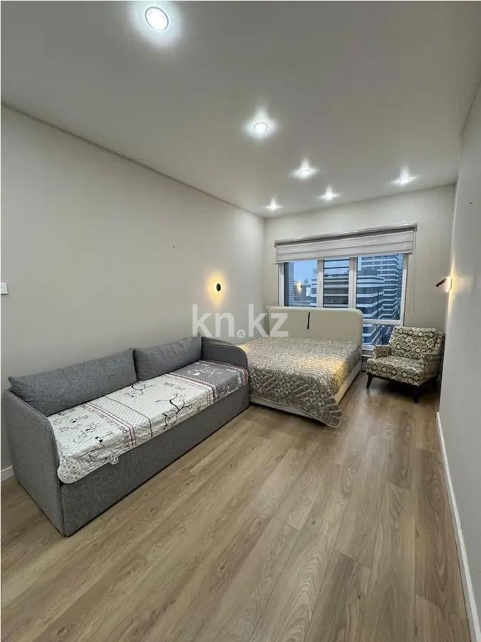 Продажа 4-комнатной квартиры, 105 м², пр. Туран, дом  54 в Астане - фото 2