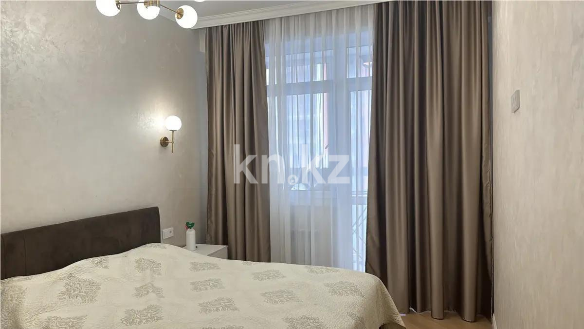 Продажа 3-комнатной квартиры, 100 м², пр. Абая, дом  164/6 в Алматы - фото 2