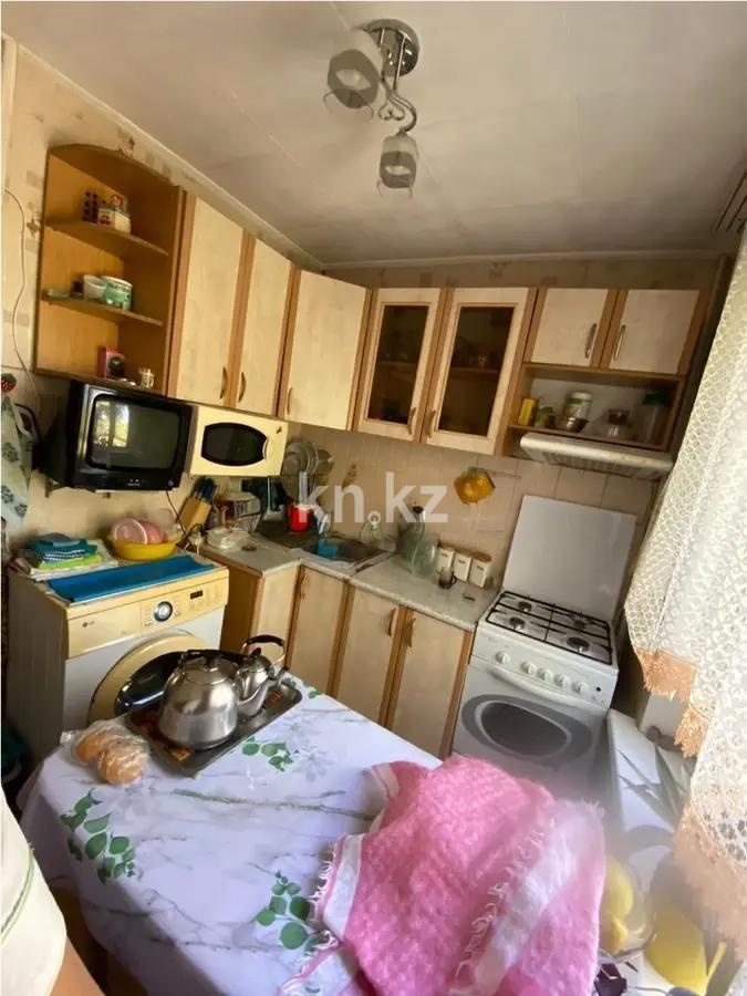 Продажа 3-комнатной квартиры, 60.6 м², мкр-н 12, дом  15 в Алматы - фото 4