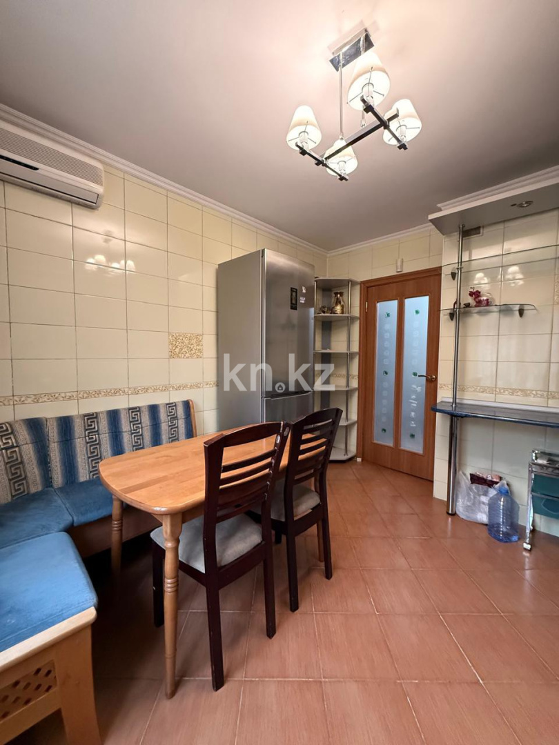 Продажа 3-комнатной квартиры, 70 м², ул. Жандосова, дом  37В в Алматы - фото 19