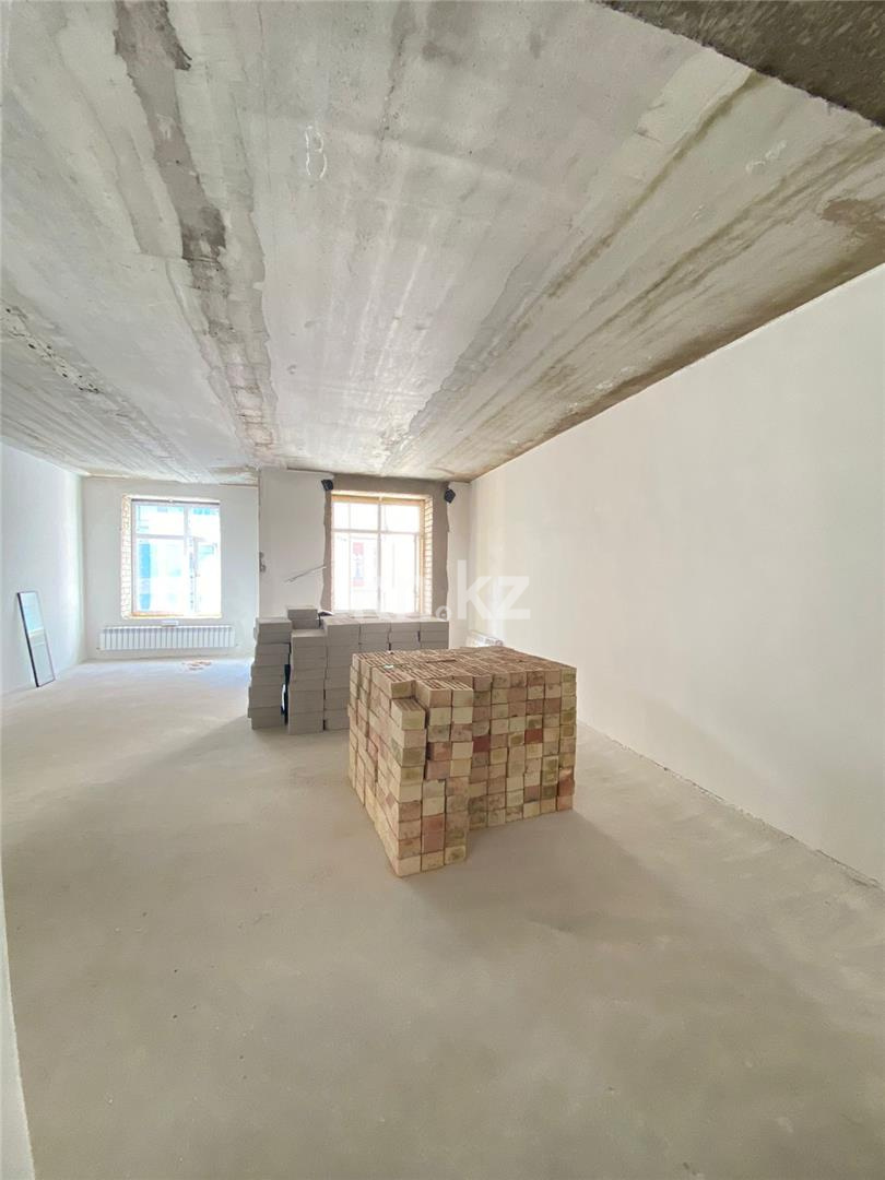 Продажа 2-комнатной квартиры, 57 м², ул. Ашимова в Караганде - фото 2