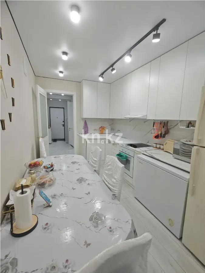 Продажа 3-комнатной квартиры, 72 м², ул. Караменде Би Шакаулы, дом  13 стр в Астане - фото 2