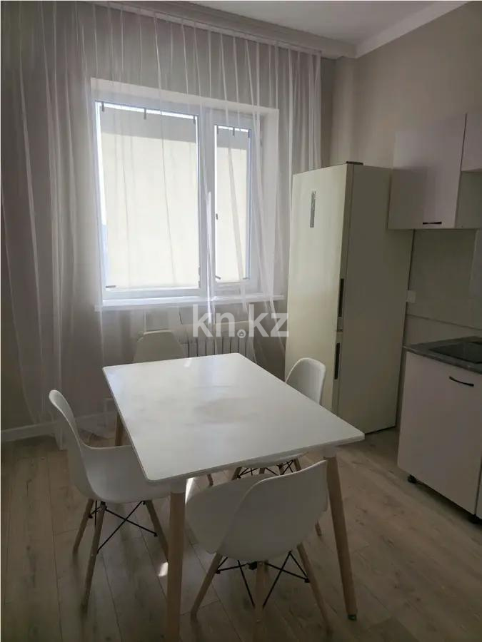 Продажа 3-комнатной квартиры, 68 м², ул. Дюсембекова, дом  44/2 в Караганде - фото 4
