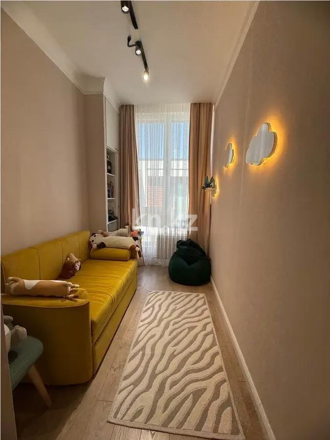 Продажа 4-комнатной квартиры, 104 м², АКХ Чапаева, дом  404 в Алматы - фото 3