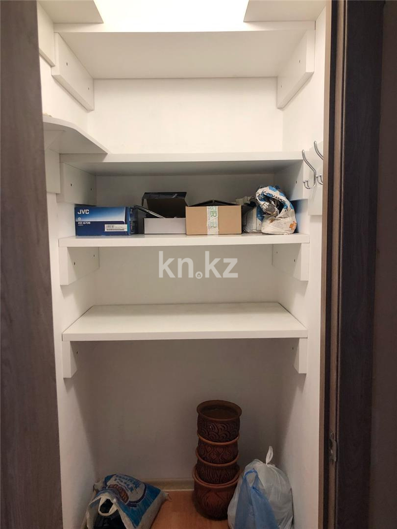 Продажа 4-комнатной квартиры, 76 м², ул. Карла Маркса, дом  7 в Караганде - фото 12