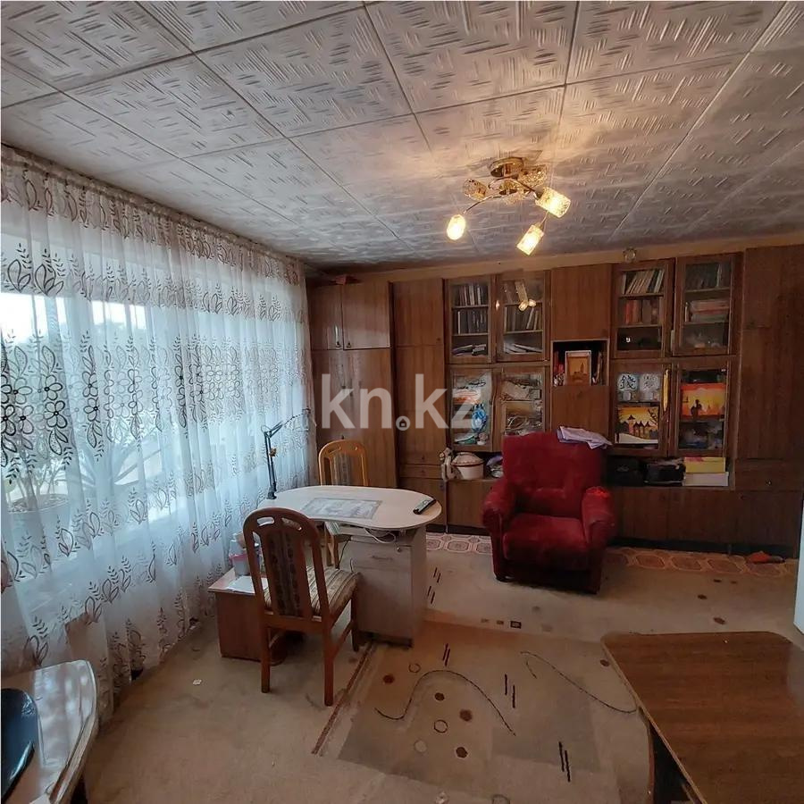 Продажа 3-комнатной квартиры, 54 м², ул. 6-й мик-н, дом  61 в Темиртау
