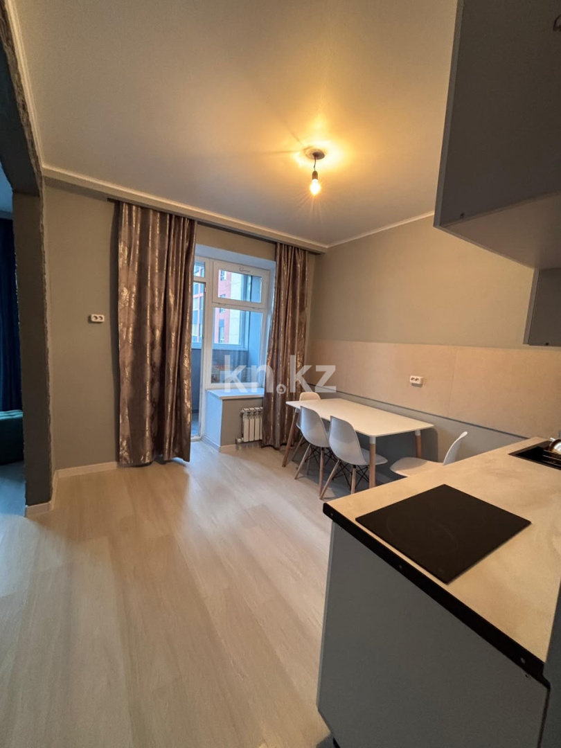 Аренда 1-комнатной квартиры, 38 м² в Астане