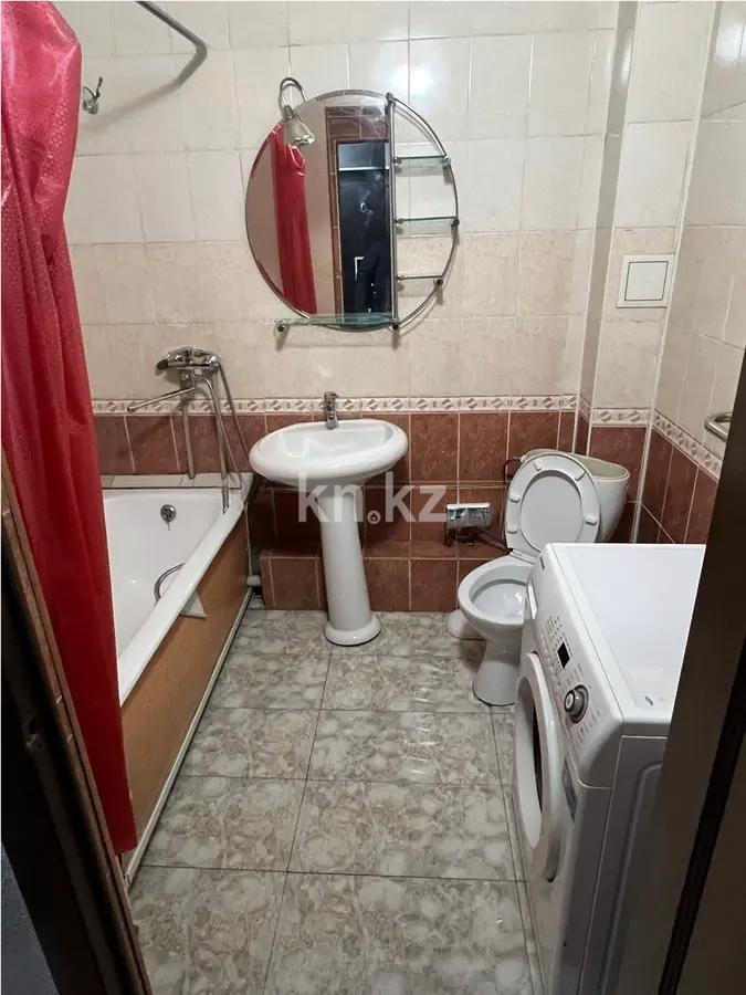 Продажа 1-комнатной квартиры, 37 м², мкр-н Кокжиек, дом  54 в Алматы - фото 4