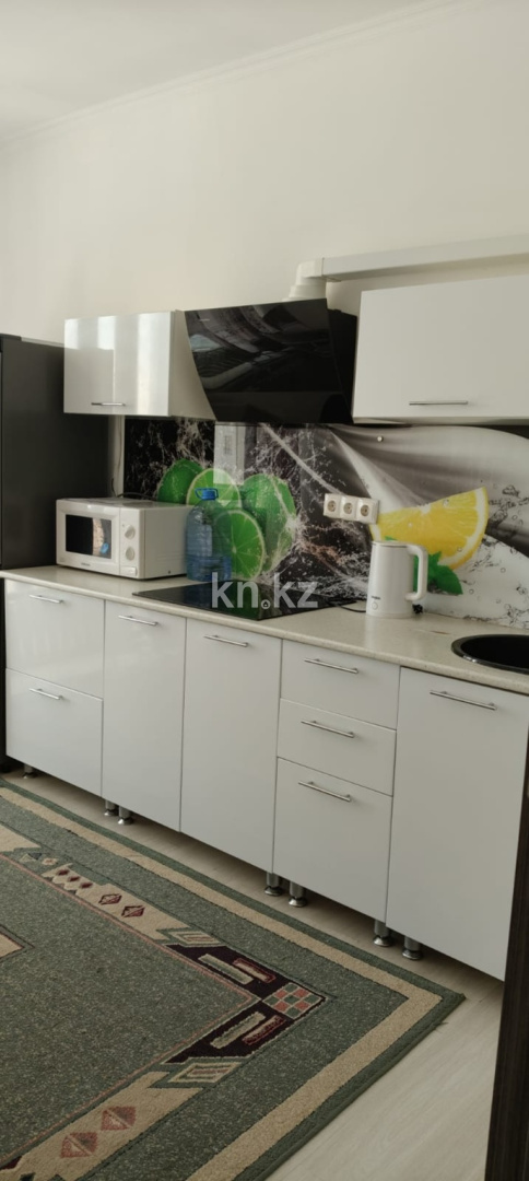Аренда 1-комнатной квартиры, 38 м² в Астане