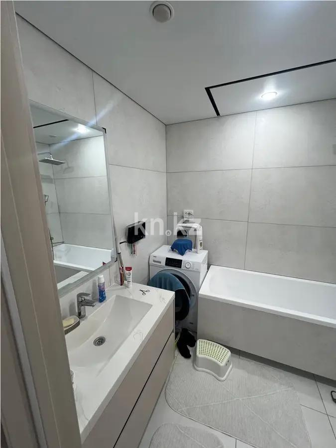 Продажа 3-комнатной квартиры, 64 м², ул. Радостовца, дом  225 в Алматы - фото 4