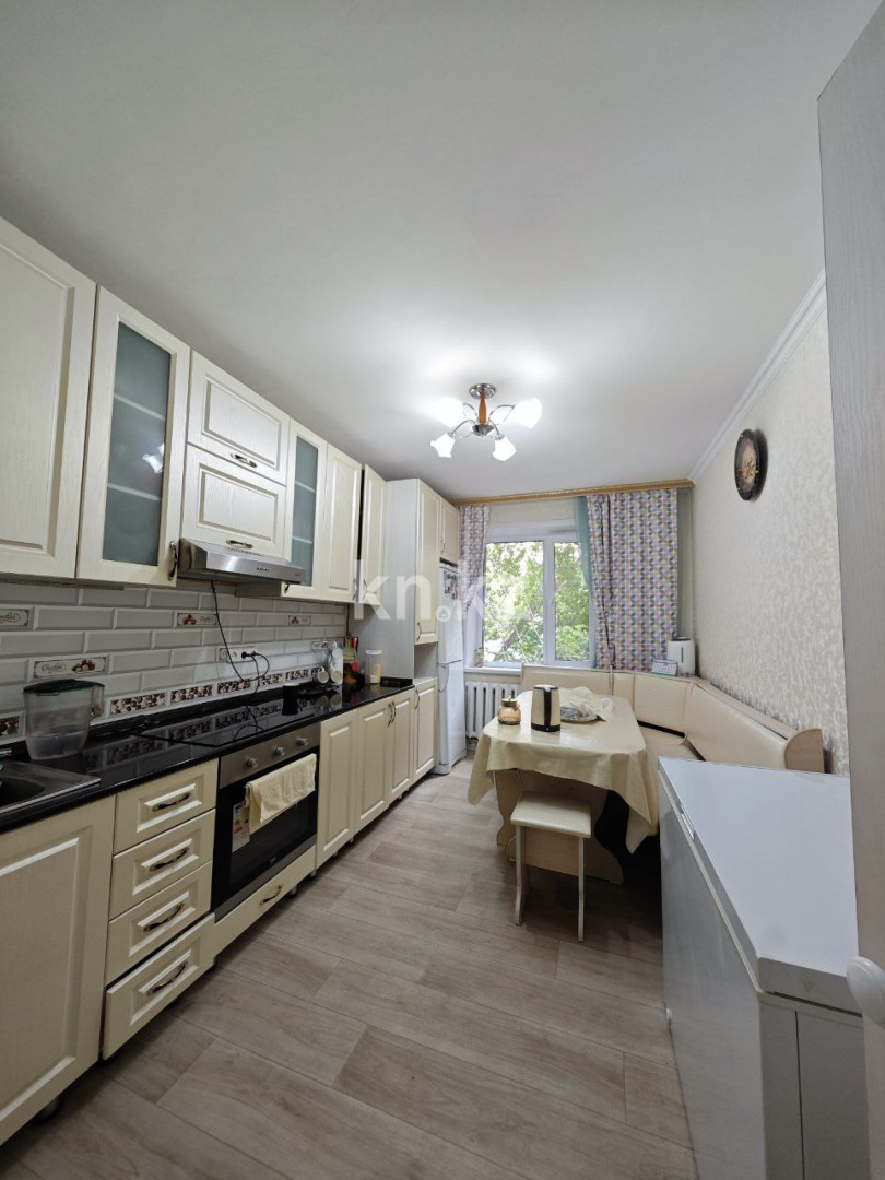 Продажа 4-комнатной квартиры, 77 м², ул. Язева, дом  10 в Караганде - фото 2