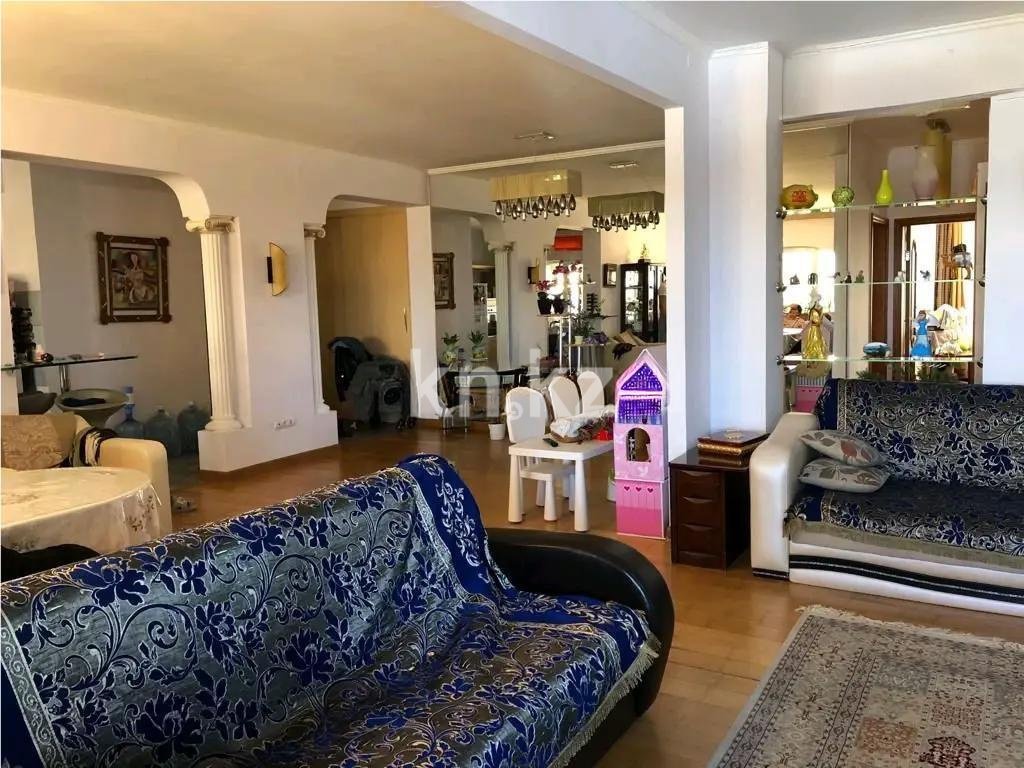 Продажа 4-комнатной квартиры, 144 м², пр. Кабанбай батыра, дом  19 в Астане