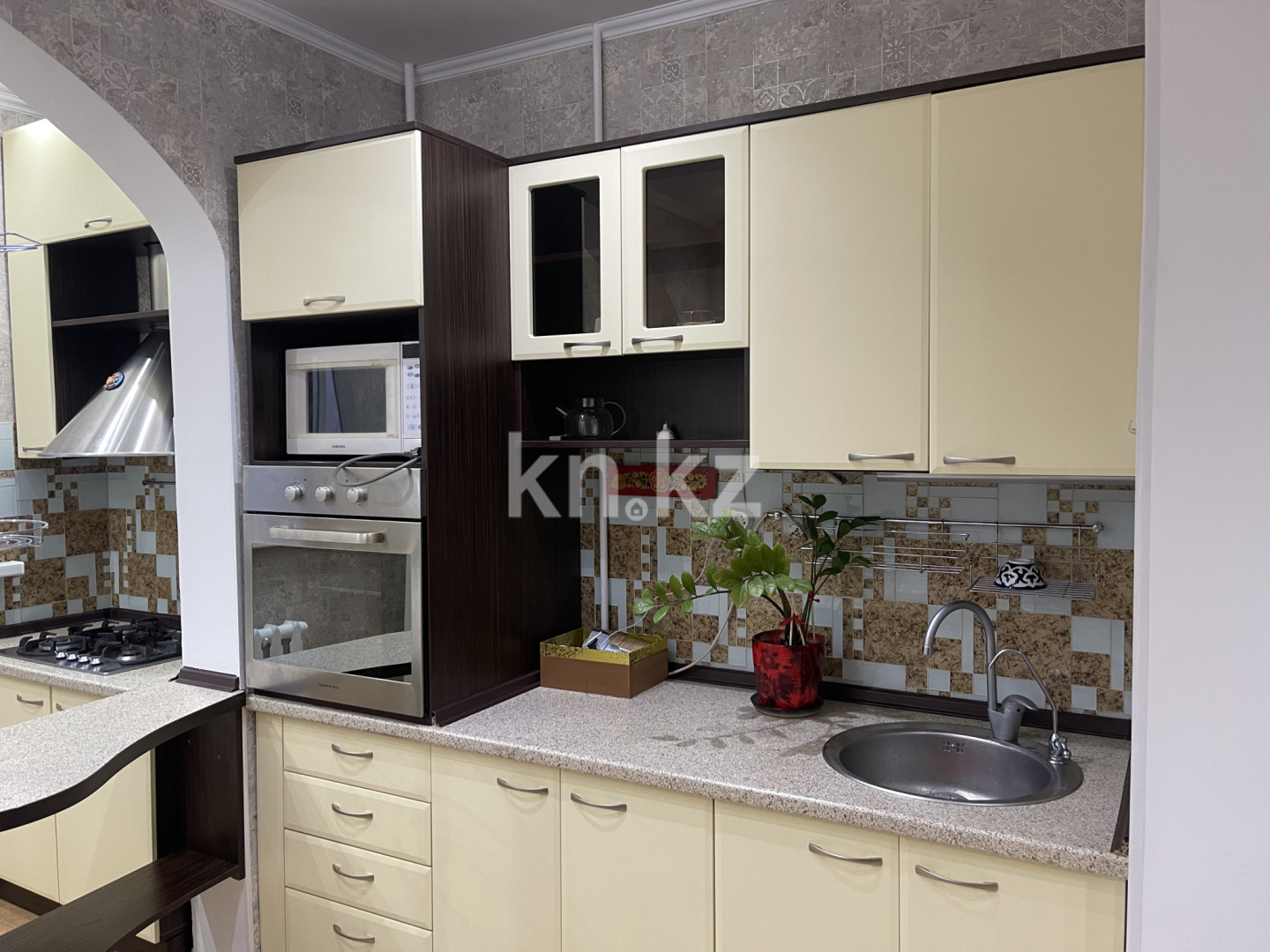 Аренда 2-комнатной квартиры, 66 м², Ислама Каримова, дом  52 - ул. Толе би в Алматы - фото 7