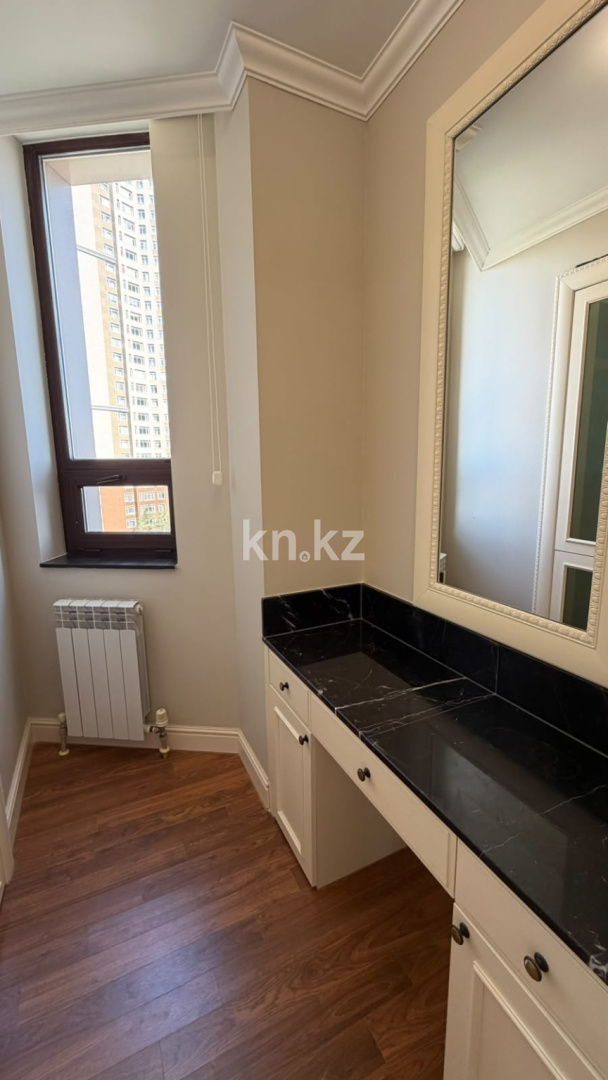 Аренда 4-комнатной квартиры, 225 м² в Астане - фото 22