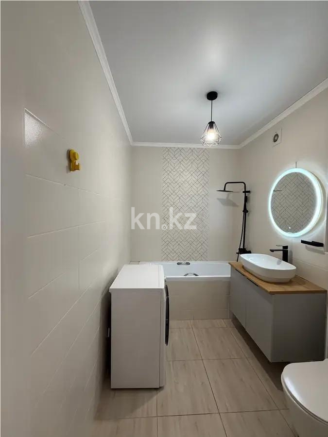 Продажа 2-комнатной квартиры, 56 м², мкр-н 12, дом  26 в Алматы - фото 3