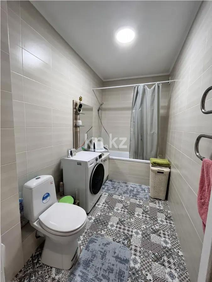 Продажа 3-комнатной квартиры, 87 м², ул. Утеген батыра, дом  17б в Алматы - фото 5