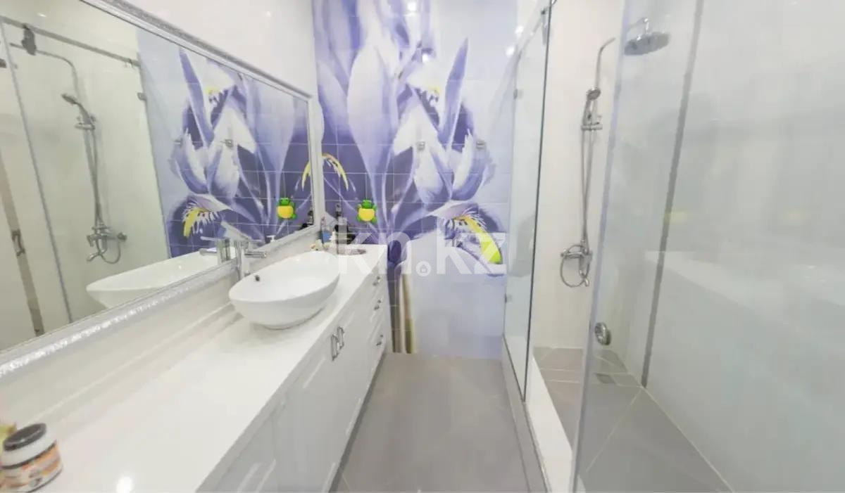 Продажа 2-комнатной квартиры, 81 м², пр. Кабанбай батыра в Астане - фото 4