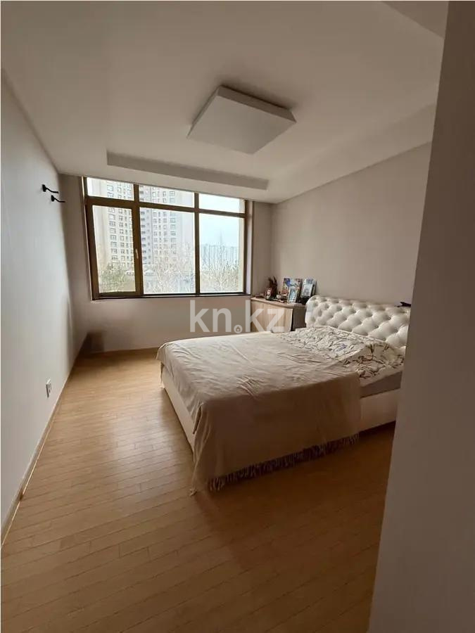 Продажа 3-комнатной квартиры, 89 м², пр. Кошкарбаева, дом  8 в Астане - фото 2