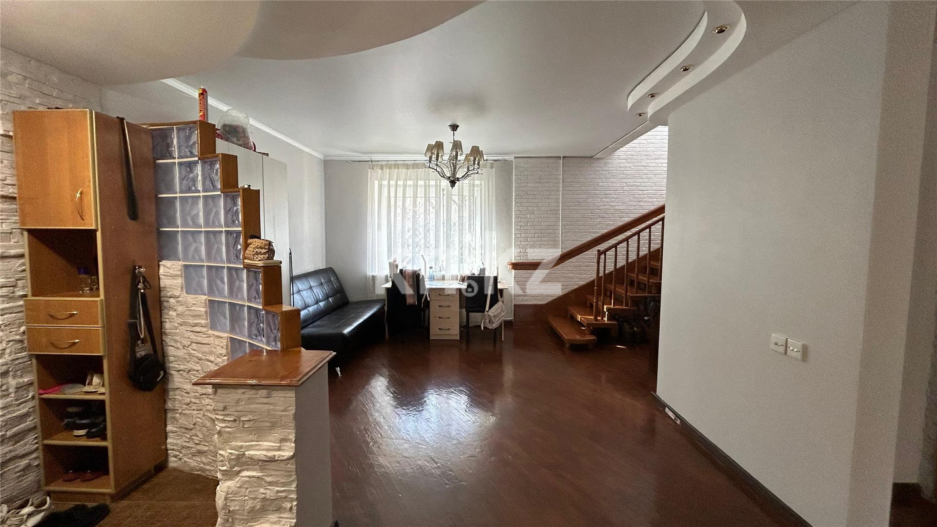 Продажа 4-комнатной квартиры, 137 м², ул. Алиханова в Караганде - фото 18