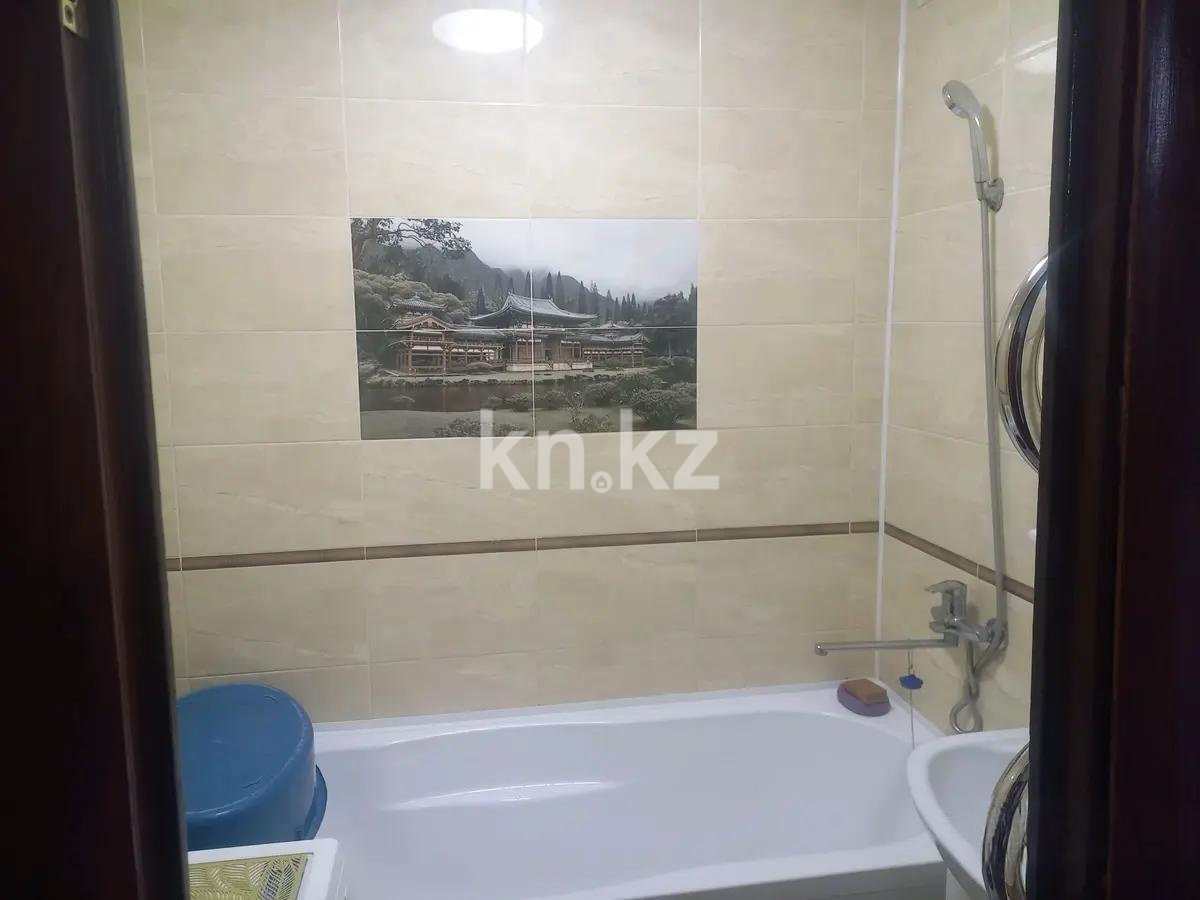 Продажа 4-комнатной квартиры, 76 м², ул. Таттимбета, дом  19 в Караганде - фото 6