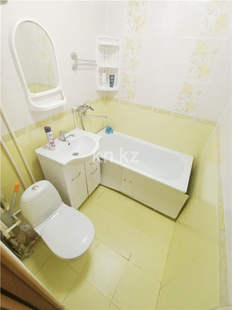 Продажа 2-комнатной квартиры, 44 м², мкр-н 12, дом  23 в Караганде - фото 13