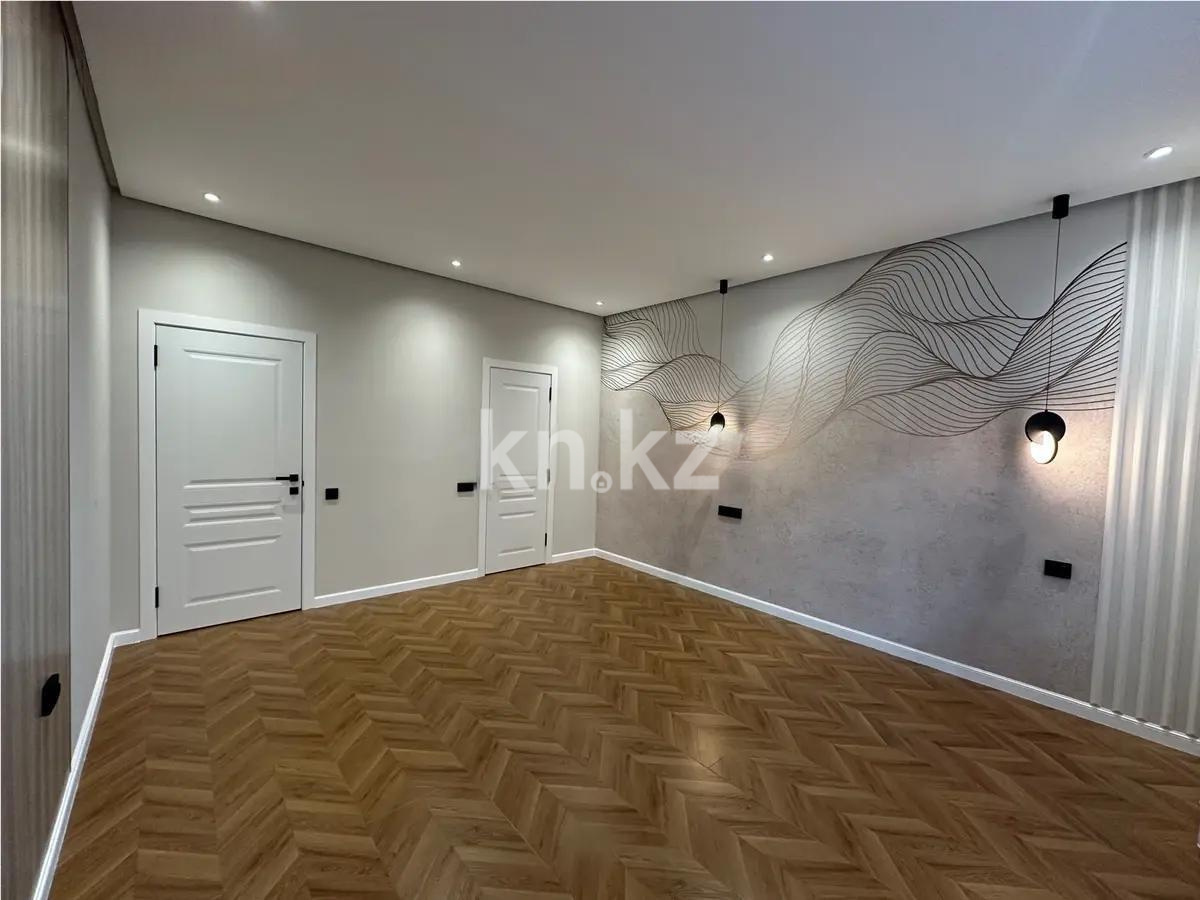 Продажа 2-комнатной квартиры, 71 м², ул. Халиуллина, дом  140/5 в Алматы - фото 2