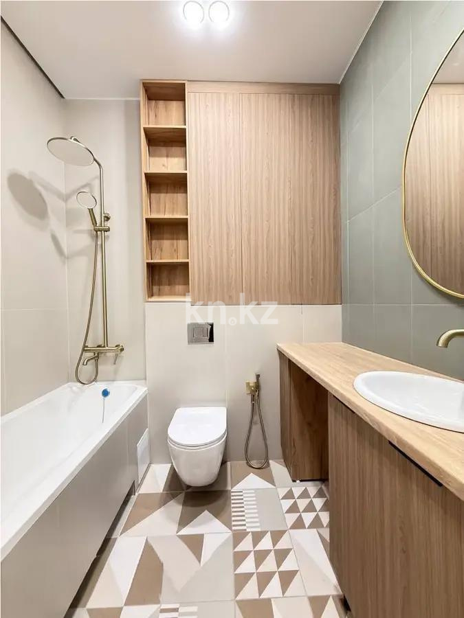 Продажа 2-комнатной квартиры, 47 м², ул. Райымбек батыра, дом  2 стр в Астане - фото 4