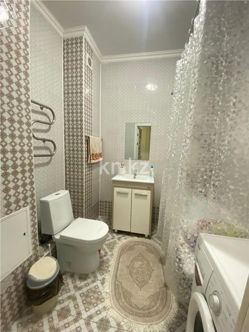 Продажа 3-комнатной квартиры, 71.5 м², пр. Момышулы в Астане - фото 12