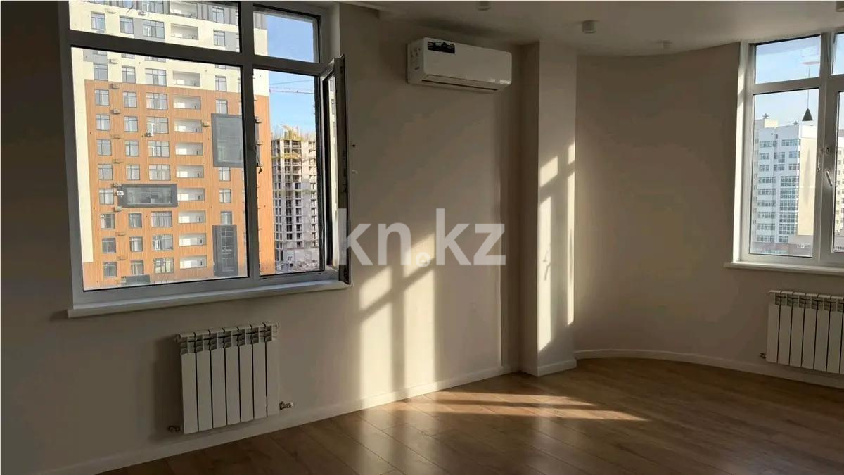 Продажа 4-комнатной квартиры, 139 м², пр. Туран, дом  52 в Астане - фото 2