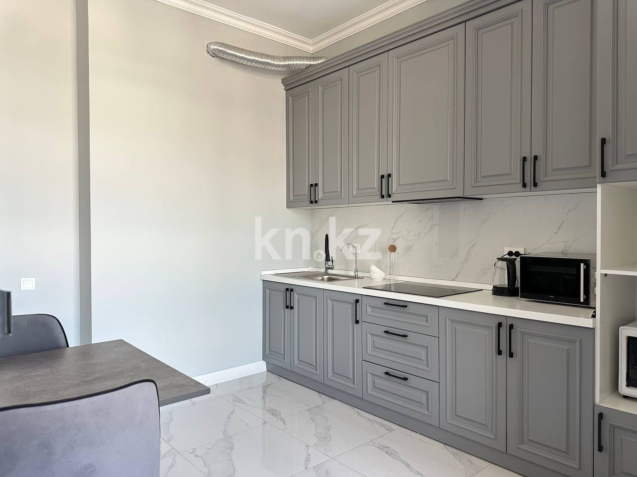Аренда 3-комнатной квартиры посуточно, 100 м² в Алматы - фото 20