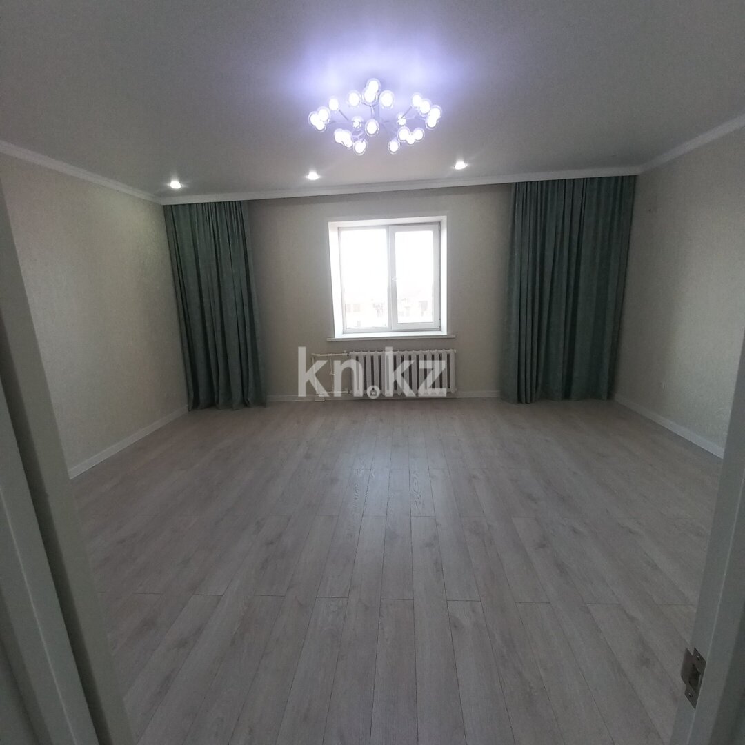 Продажа 2-комнатной квартиры, 69.5 м² в Уральске