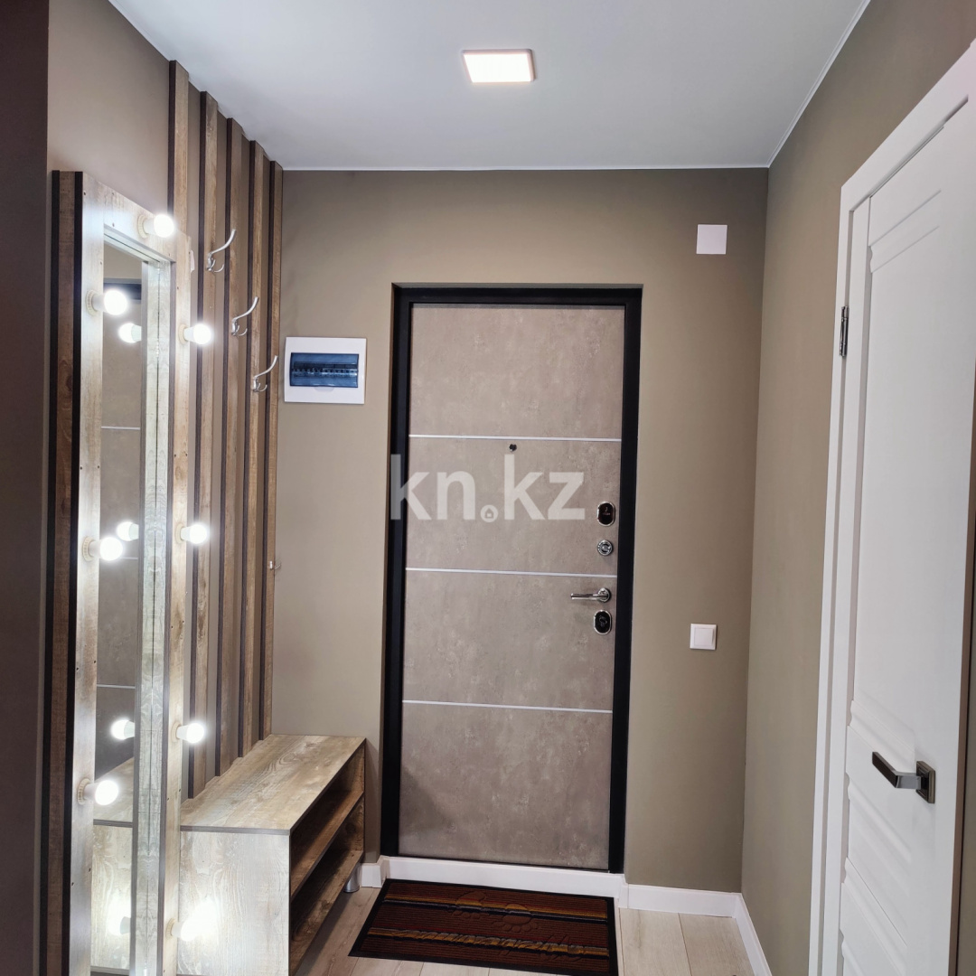 Аренда 1-комнатной квартиры посуточно, 35 м², ул. Гапеева, дом  6 в Караганде - фото 2