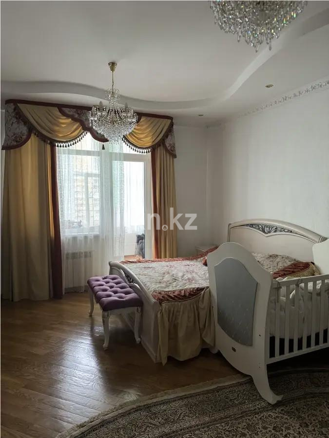 Продажа 4-комнатной квартиры, 174.7 м² в Алматы - фото 2