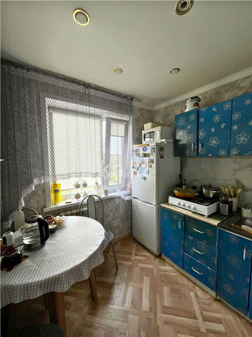 Продажа 3-комнатной квартиры, 47 м², 15 мкр. в Караганде - фото 6