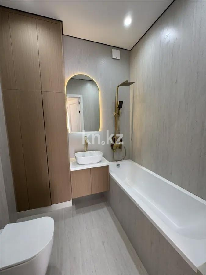 Продажа 2-комнатной квартиры, 57 м², ул. Акмешит, дом  1 в Астане - фото 4